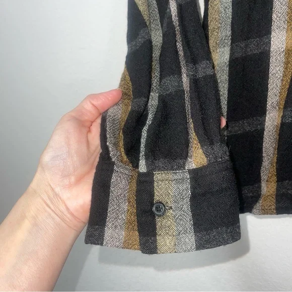 Madewell Highroad Popover Shirt in Lessing Plaid black with an white size M - Picture 12 of 14